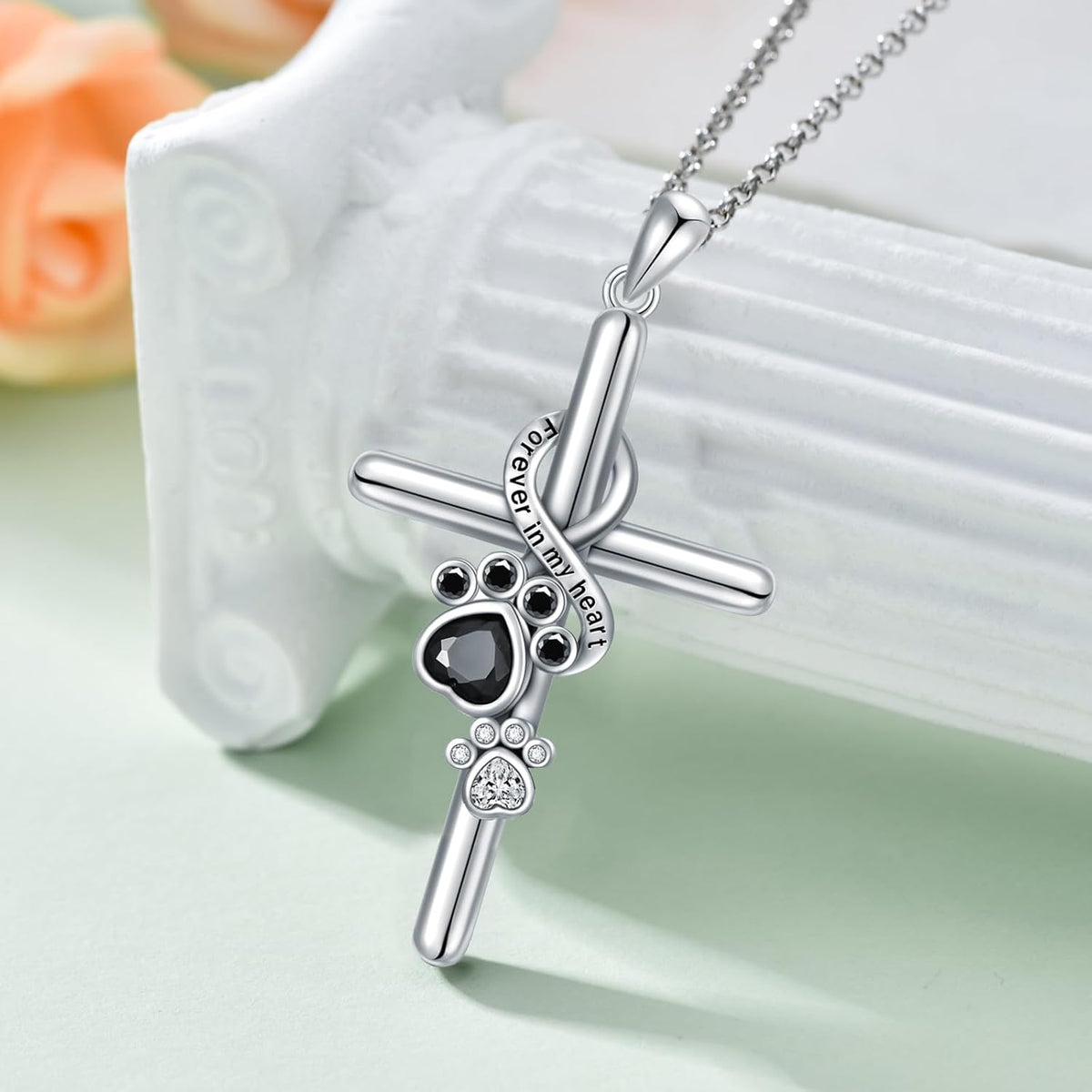 Κολιέ με Πατούσα και Σταυρό σε Ασημί Sterling 925